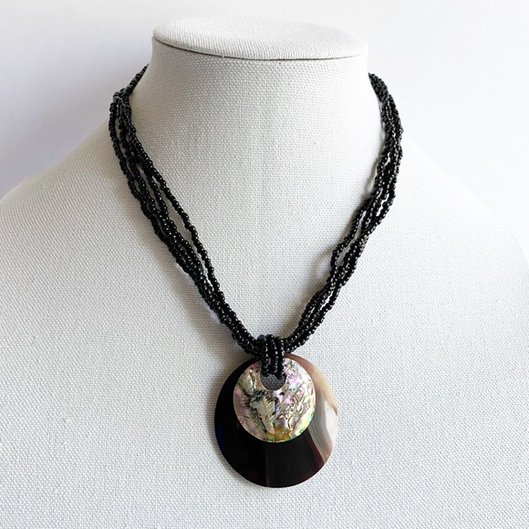 Abalone Shell & Black Beaded Jewelry Necklace - Picture 2 of 8
